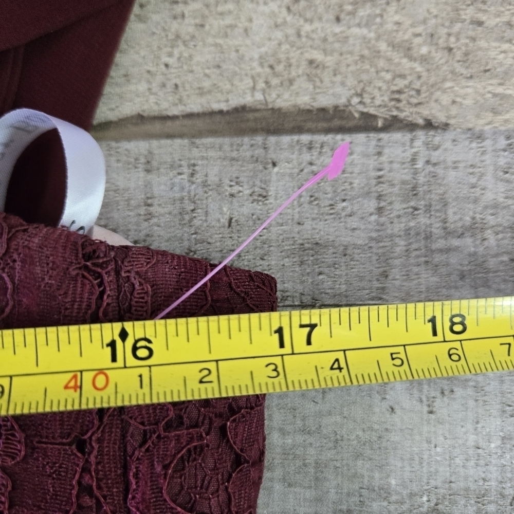 STAR BOX | Lace Up Formal Gown in Burgandy sz M - Picture 10 of 11
